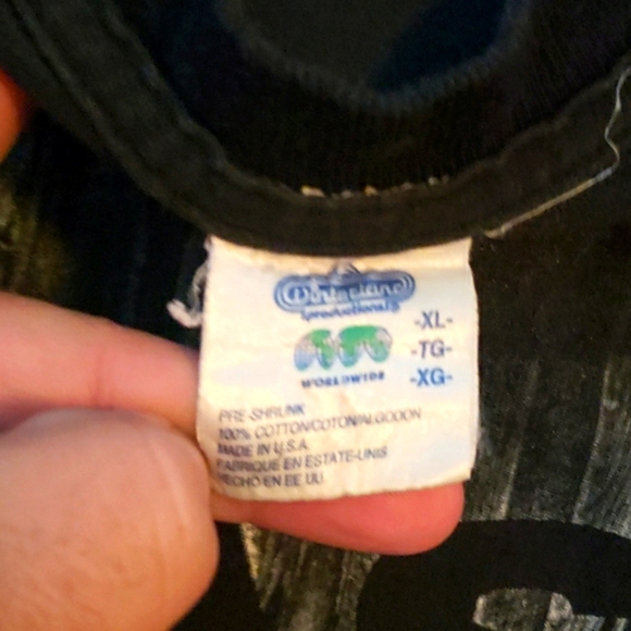 Vintage Johnny Cash Unchained black tshirt - Size XL - Picture 5 of 6